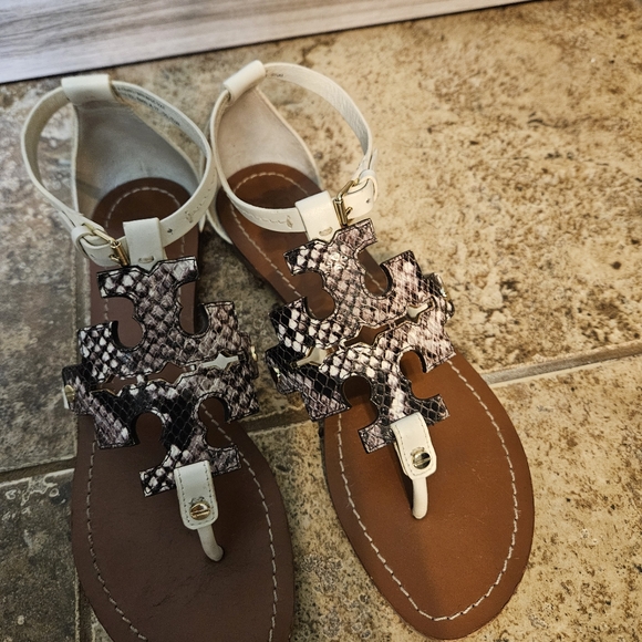 Tory Burch Phoebe Snakeskin Thong Sandals Rare - Picture 5 of 16